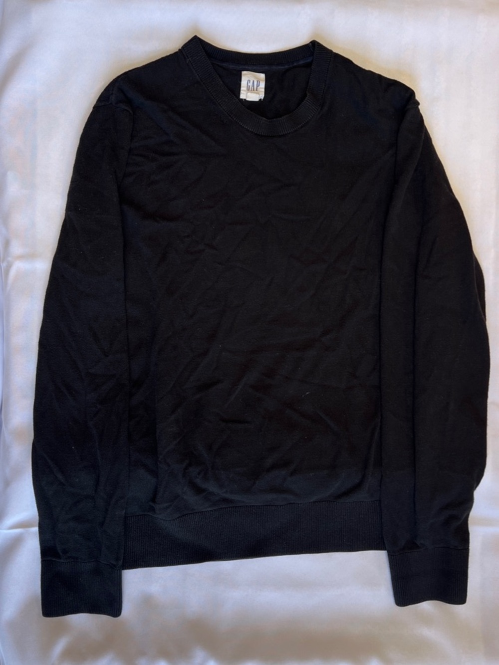 GAP Men's Black Crewneck Pullover Sweater